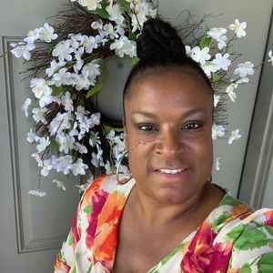 Meet your Posher, Robin